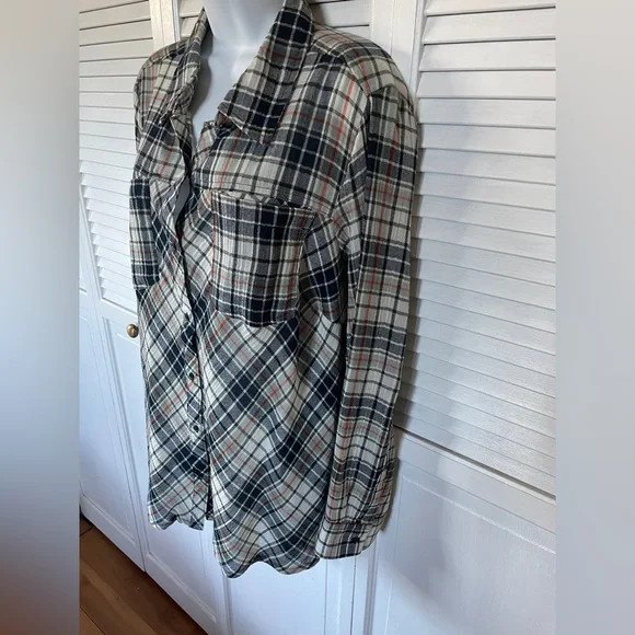 Long Sleeve Button Up Shirt Plus Size 22/24W NEW - Picture 3 of 10